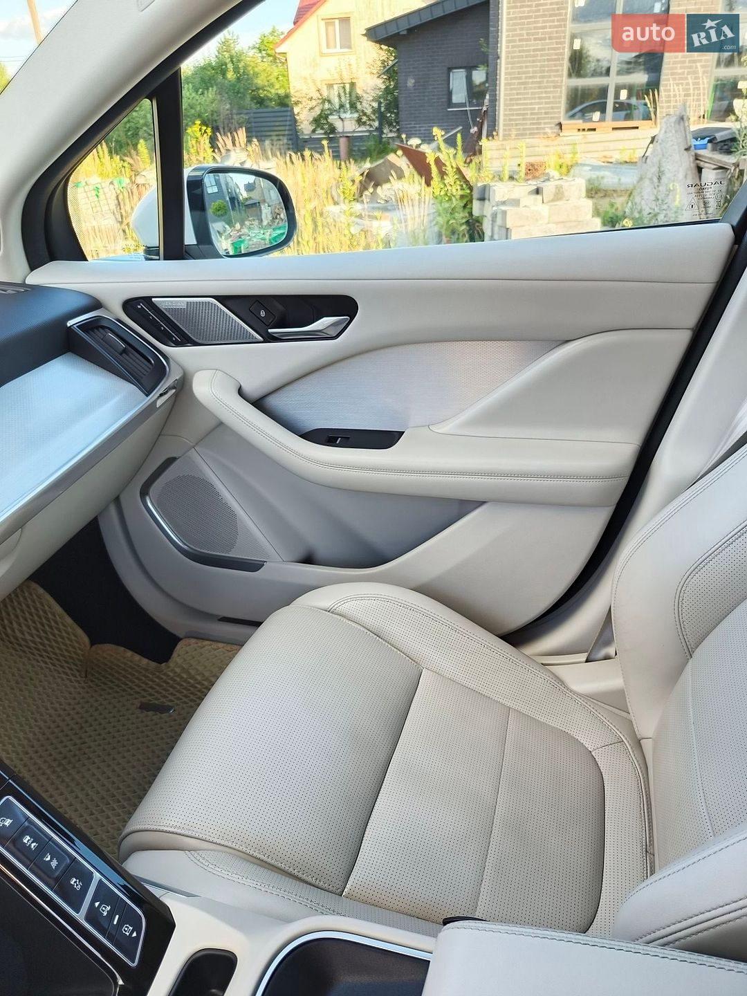 Jaguar I-Pace 2019 VIN SADHA2B14K1F70749 фото оголошення 16 з 20