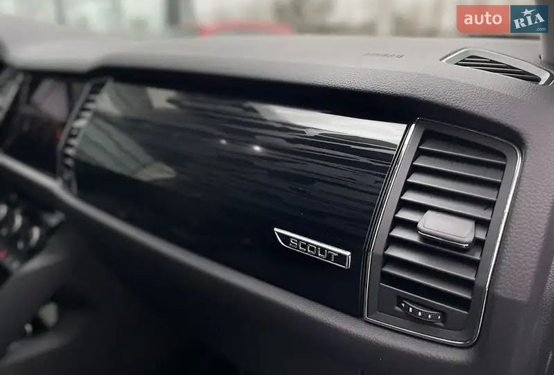 Skoda Kodiaq 2018 VIN TMBLK7NS4K8040855 фото оголошення 30 з 54