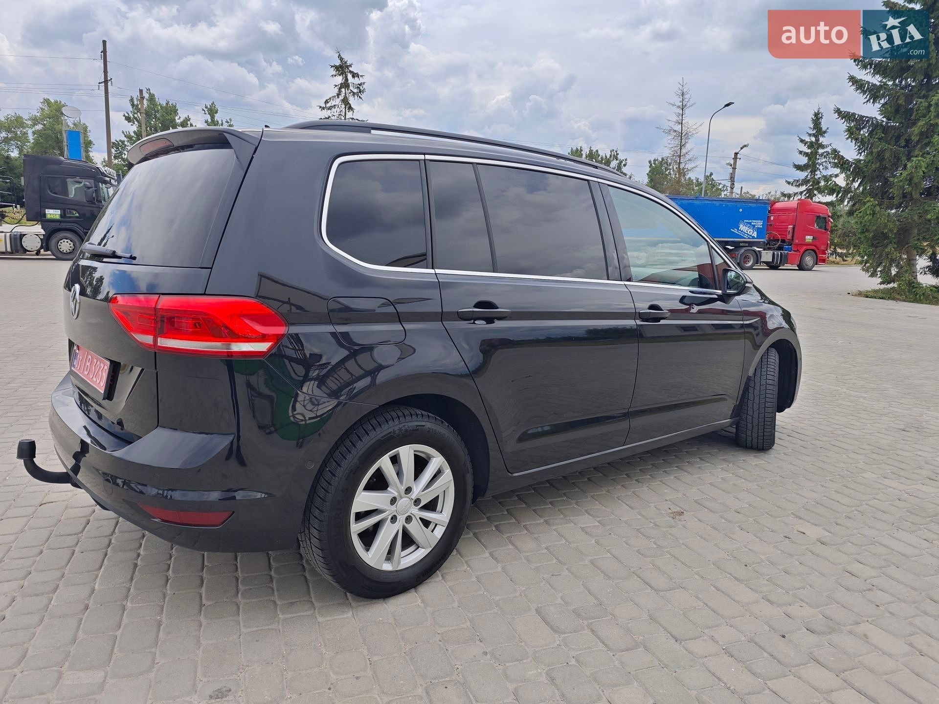 Volkswagen Touran 2018 VIN WVGZZZ1TZJW071938 фото оголошення 3 з 45
