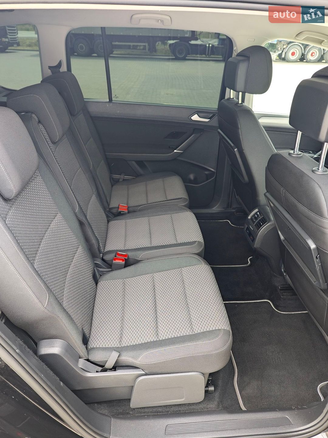 Volkswagen Touran 2018 VIN WVGZZZ1TZJW071938 фото оголошення 26 з 45