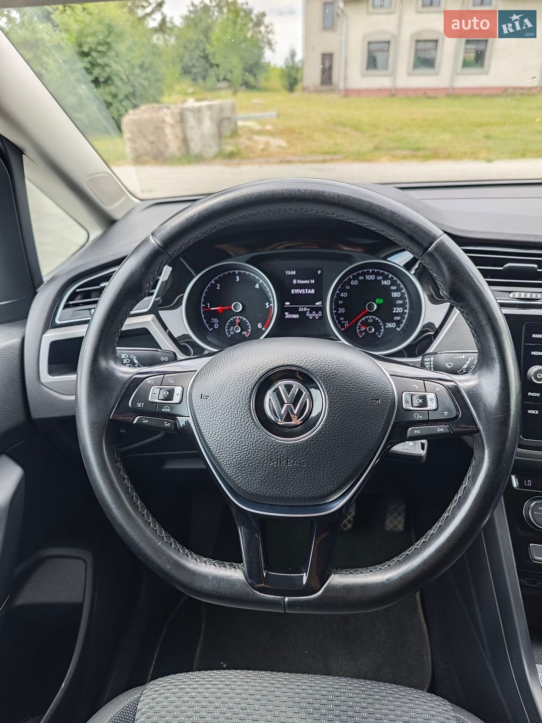 Volkswagen Touran 2018 VIN WVGZZZ1TZJW071938 фото оголошення 32 з 45