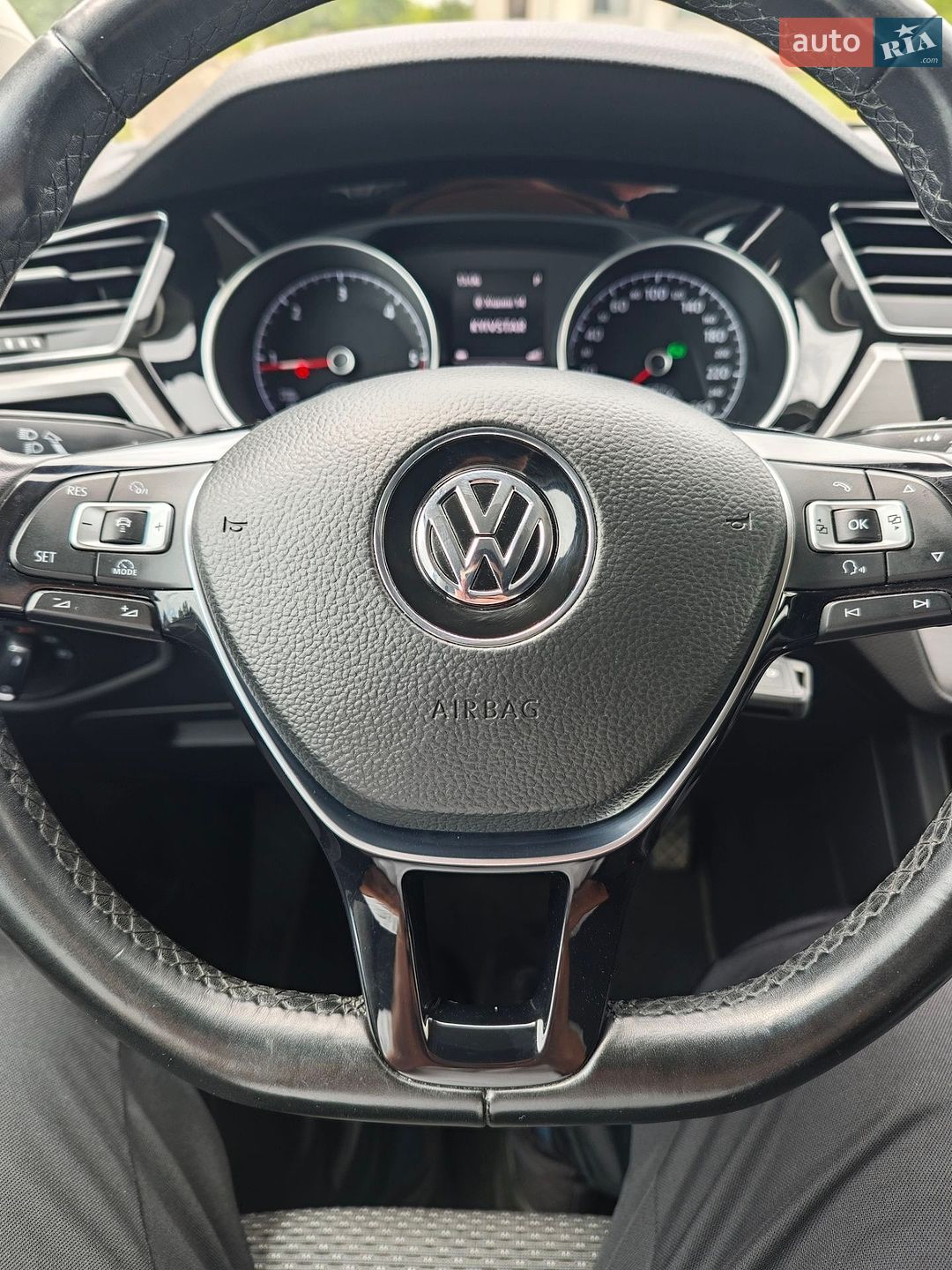 Volkswagen Touran 2018 VIN WVGZZZ1TZJW071938 фото оголошення 41 з 45