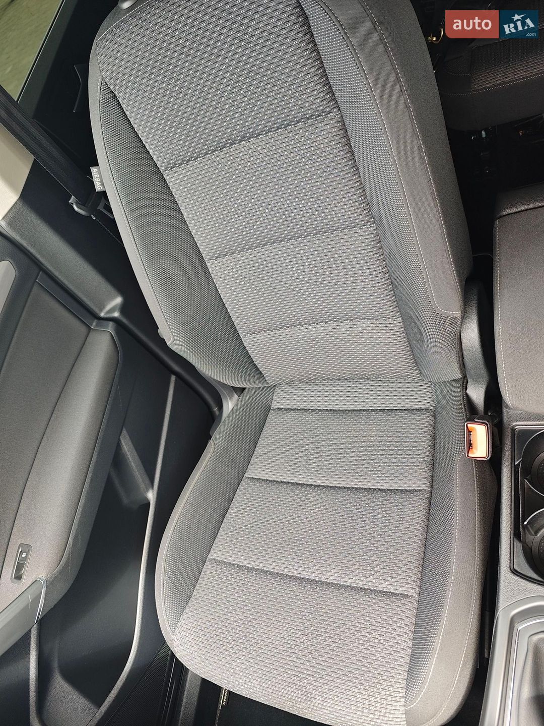 Volkswagen Touran 2018 VIN WVGZZZ1TZJW071938 фото оголошення 42 з 45