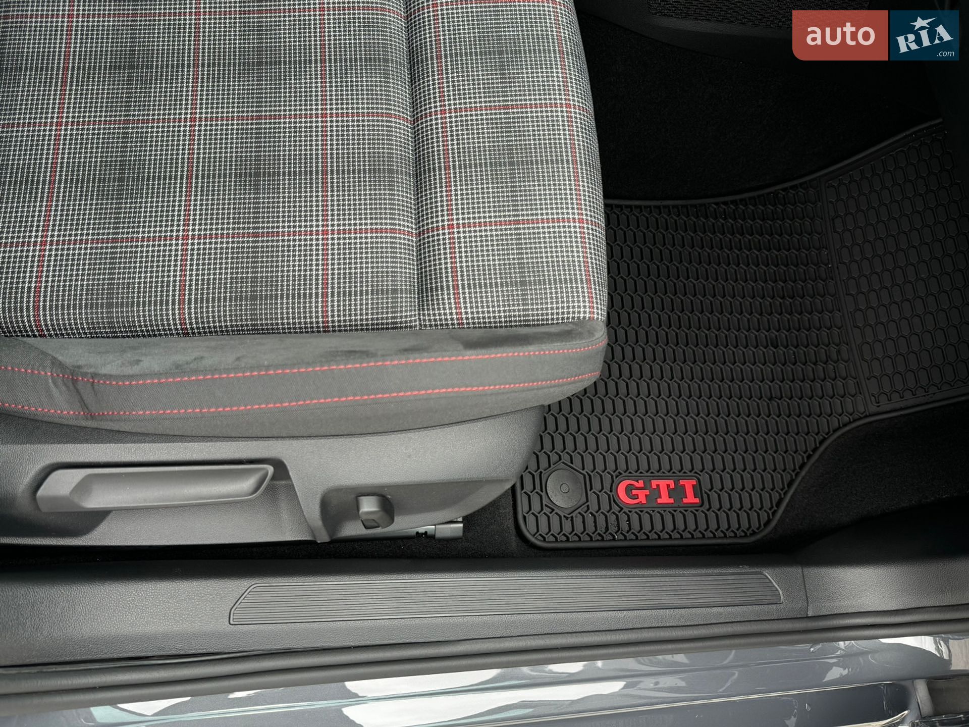 Volkswagen Golf GTI 2024 VIN WVWSA7CD4RW182700 фото оголошення 32 з 38