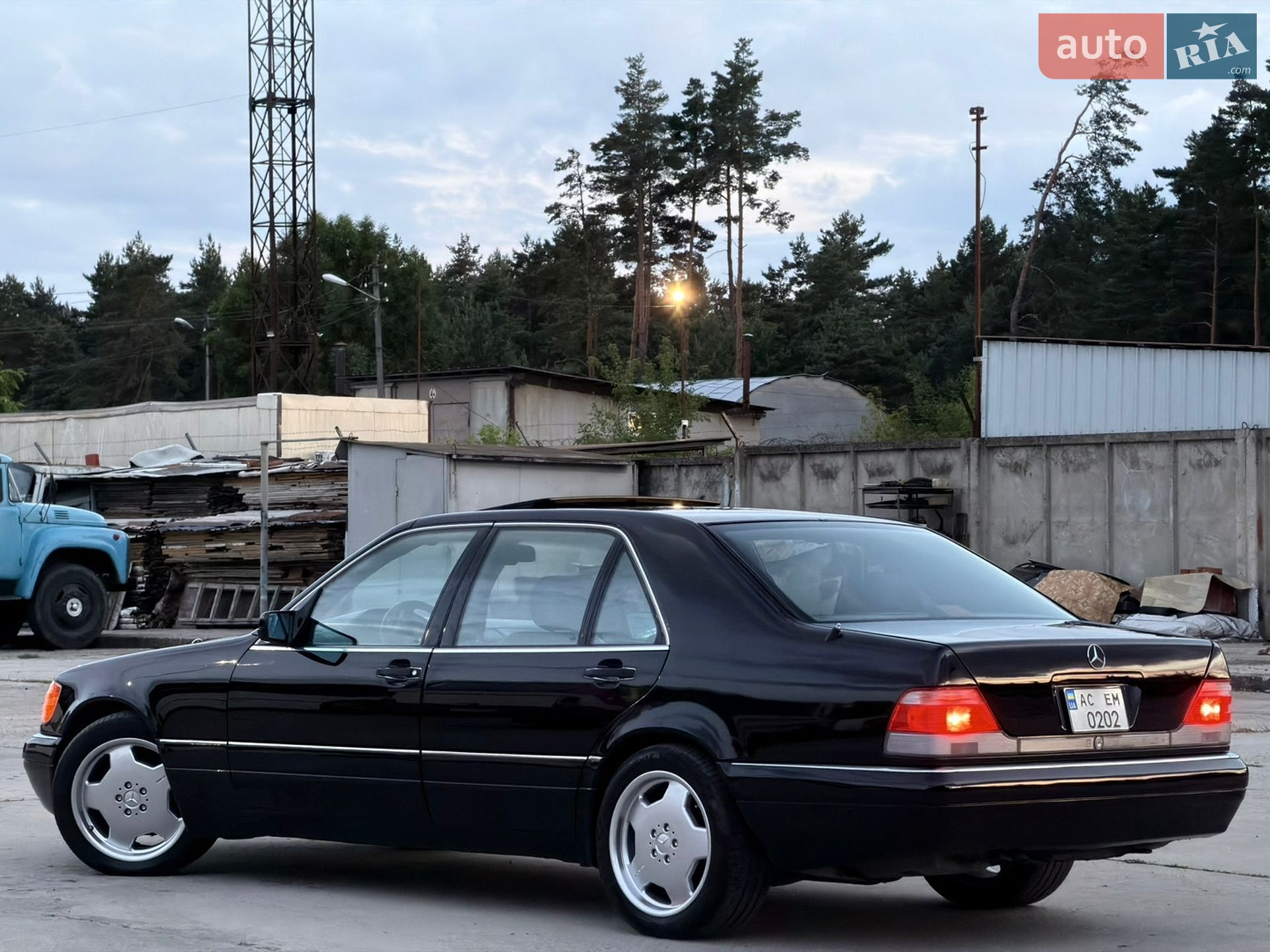 Mercedes-Benz S-Class 1996 VIN WDBGA43E2TA301845 фото оголошення 2 з 32
