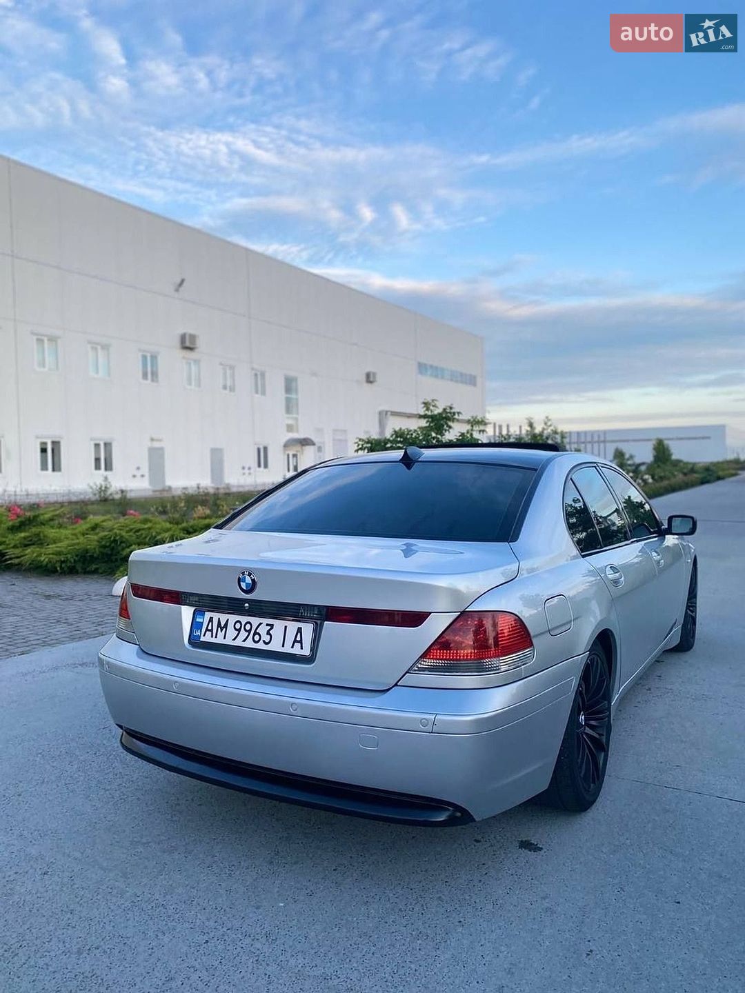 BMW 7 Series 2004 VIN WBAGM21010DR56879 фото оголошення 7 з 26