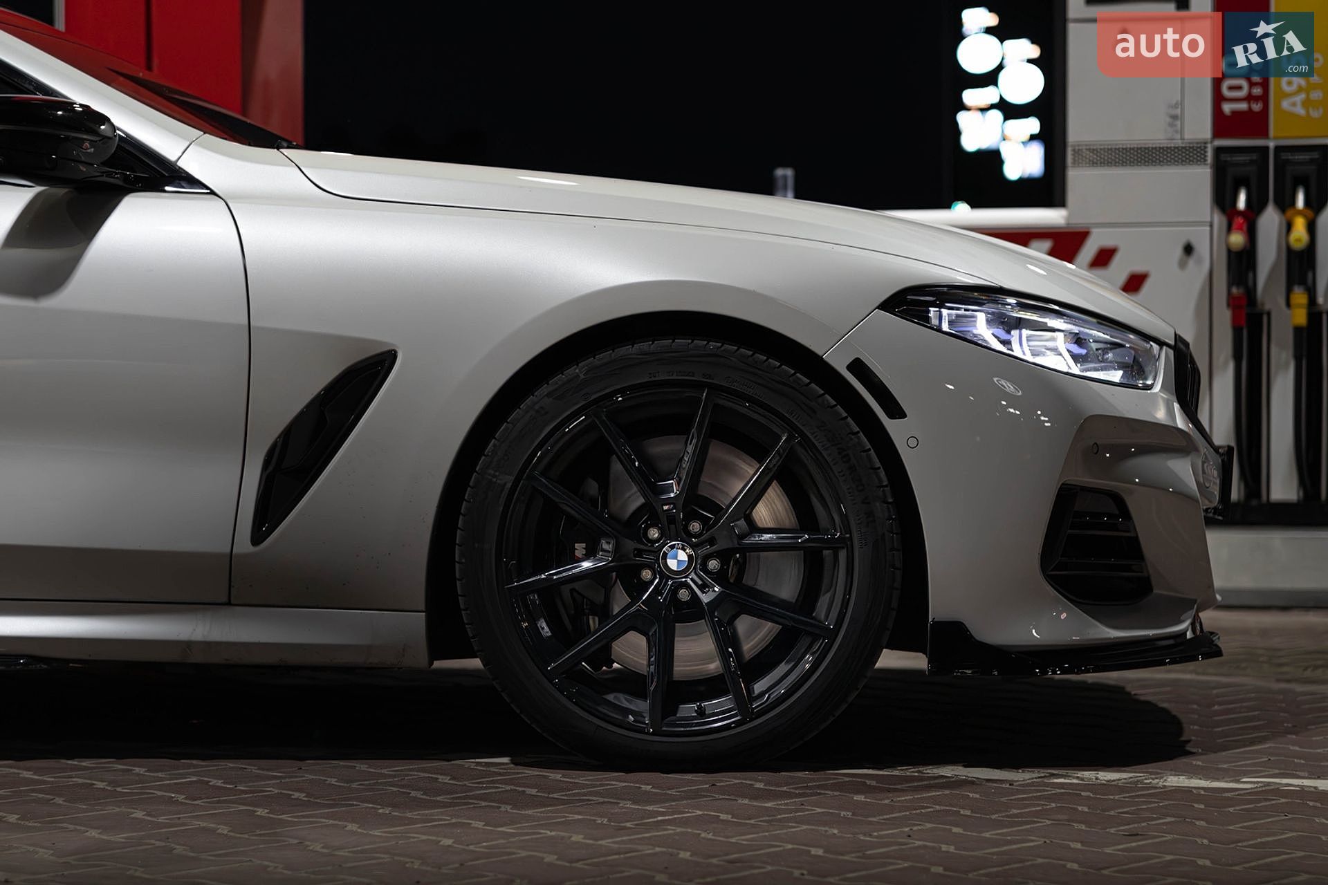 BMW 8 Series Gran Coupe 2023 VIN WBAGV8C06RCN49236 фото оголошення 9 з 27