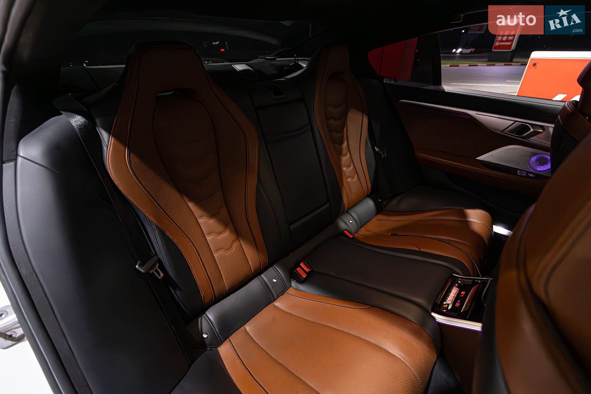BMW 8 Series Gran Coupe 2023 VIN WBAGV8C06RCN49236 фото оголошення 17 з 27