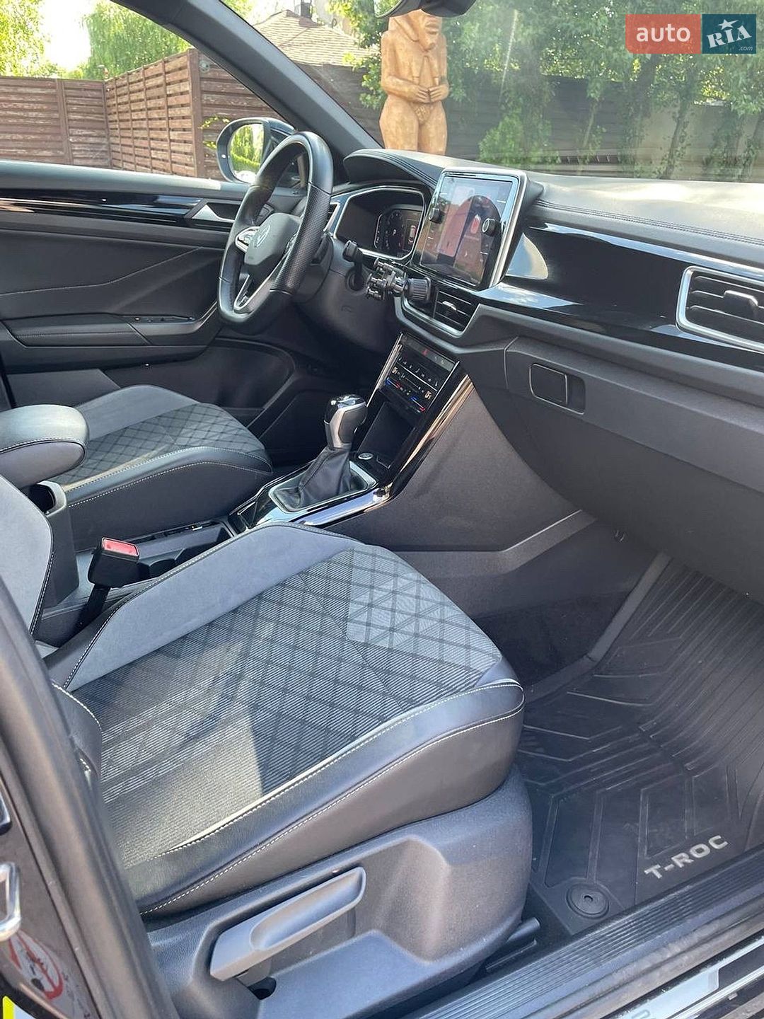 Volkswagen T-Roc 2022 VIN WVGZZZA1ZNV093121 фото оголошення 10 з 15