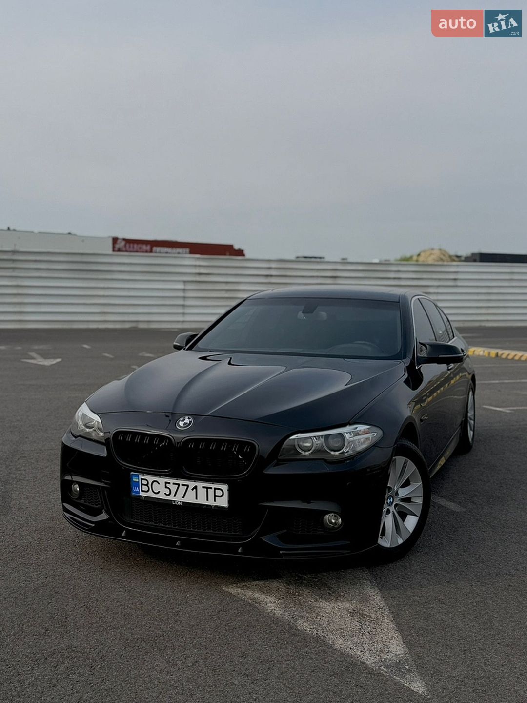 BMW 5 Series 2015 VIN WBA5A5C54FD523091 фото оголошення 5 з 13