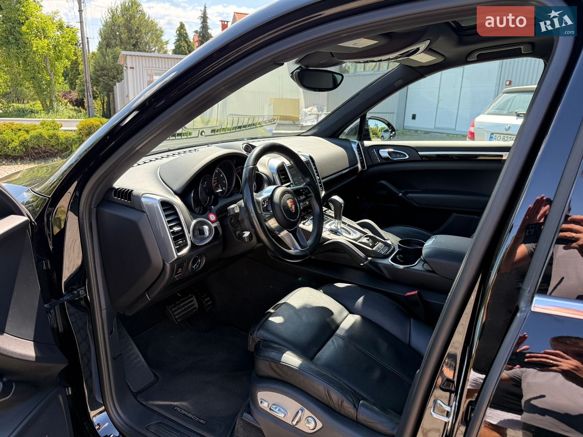 Porsche Cayenne 2015 VIN WP1AA2A22GLA06452 фото оголошення 18 з 44