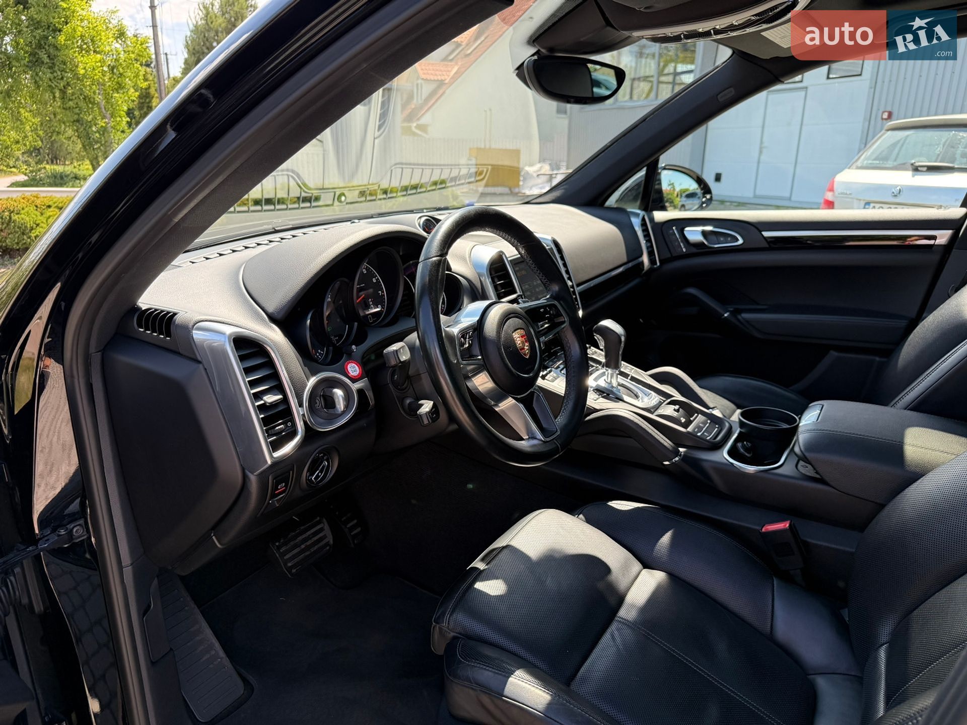 Porsche Cayenne 2015 VIN WP1AA2A22GLA06452 фото оголошення 21 з 44