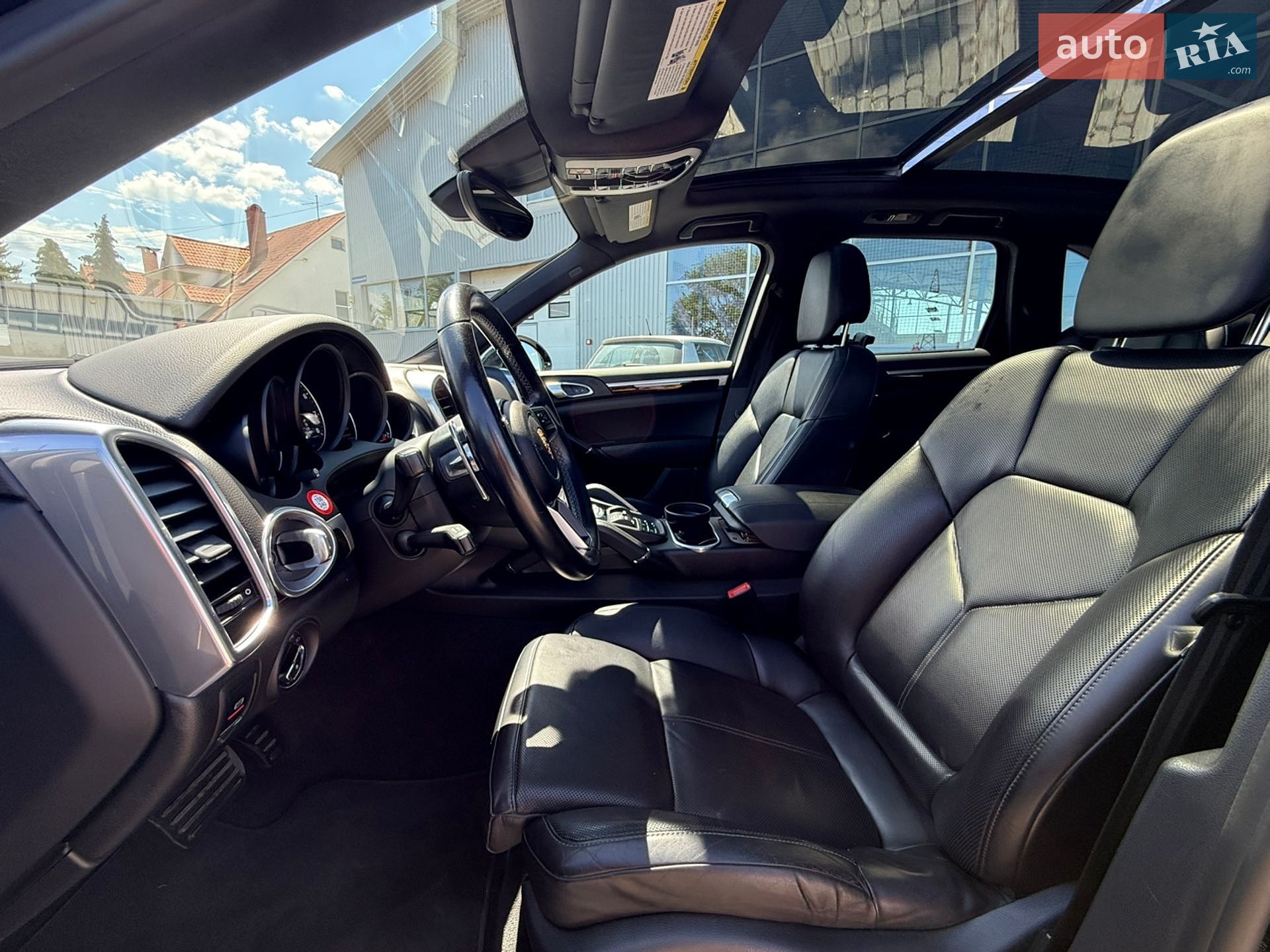 Porsche Cayenne 2015 VIN WP1AA2A22GLA06452 фото оголошення 22 з 44