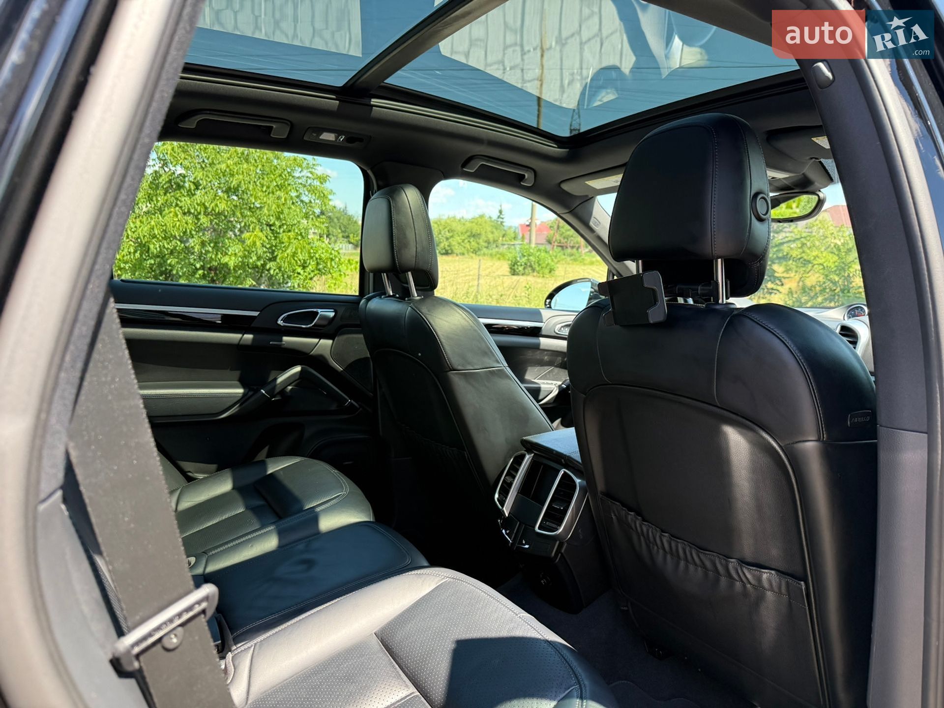 Porsche Cayenne 2015 VIN WP1AA2A22GLA06452 фото оголошення 27 з 44