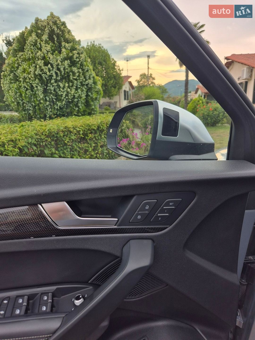 Audi SQ5 2018 VIN WA1C4AFY1K2001051 фото оголошення 21 з 28