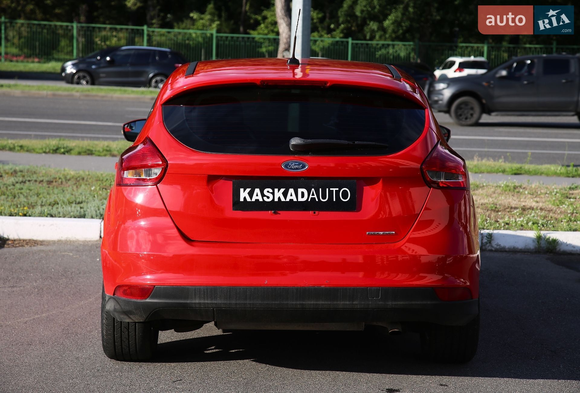 Ford Focus 2017 VIN 1FADP3K23HL247283 фото оголошення 5 з 21