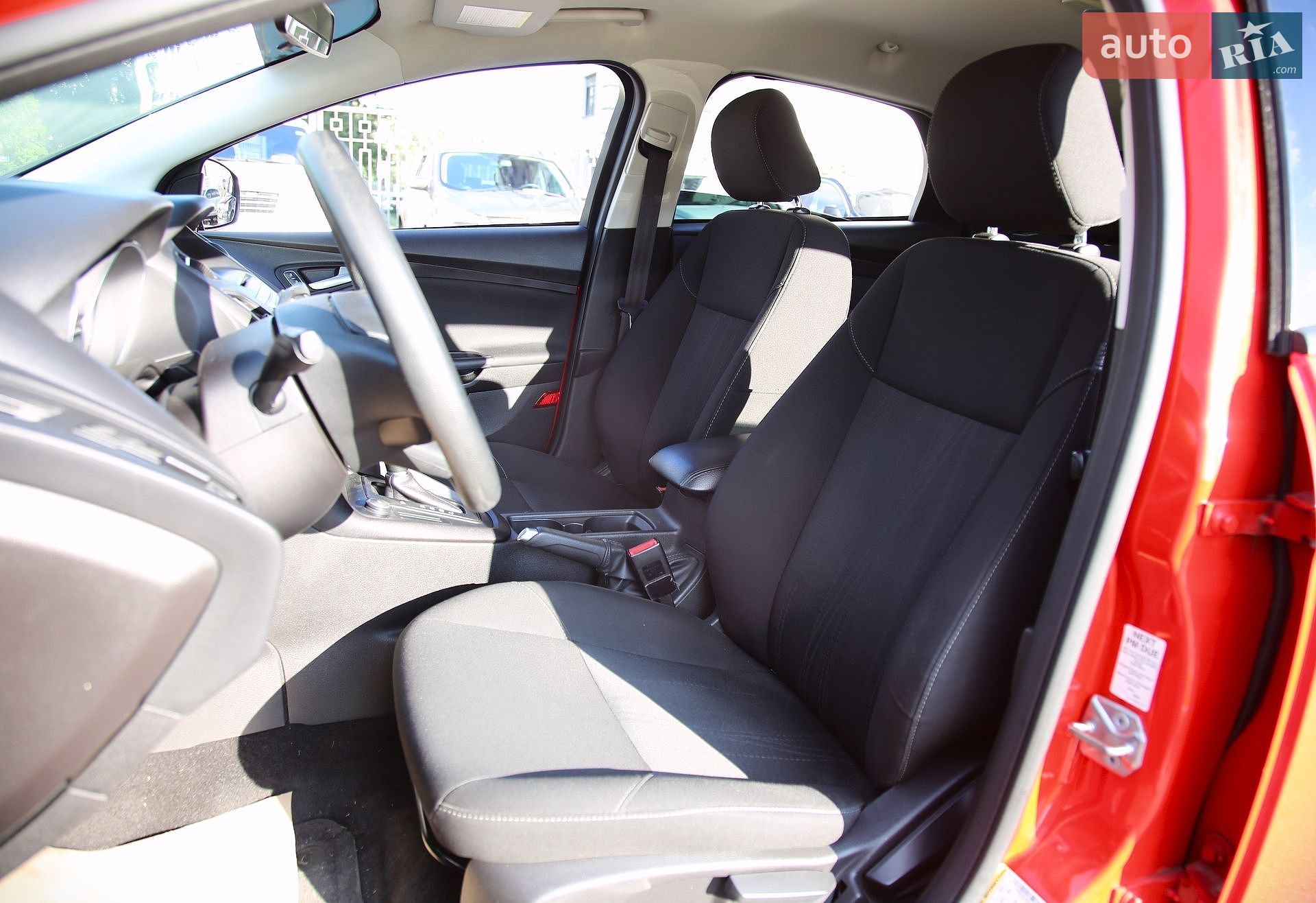 Ford Focus 2017 VIN 1FADP3K23HL247283 фото оголошення 7 з 21