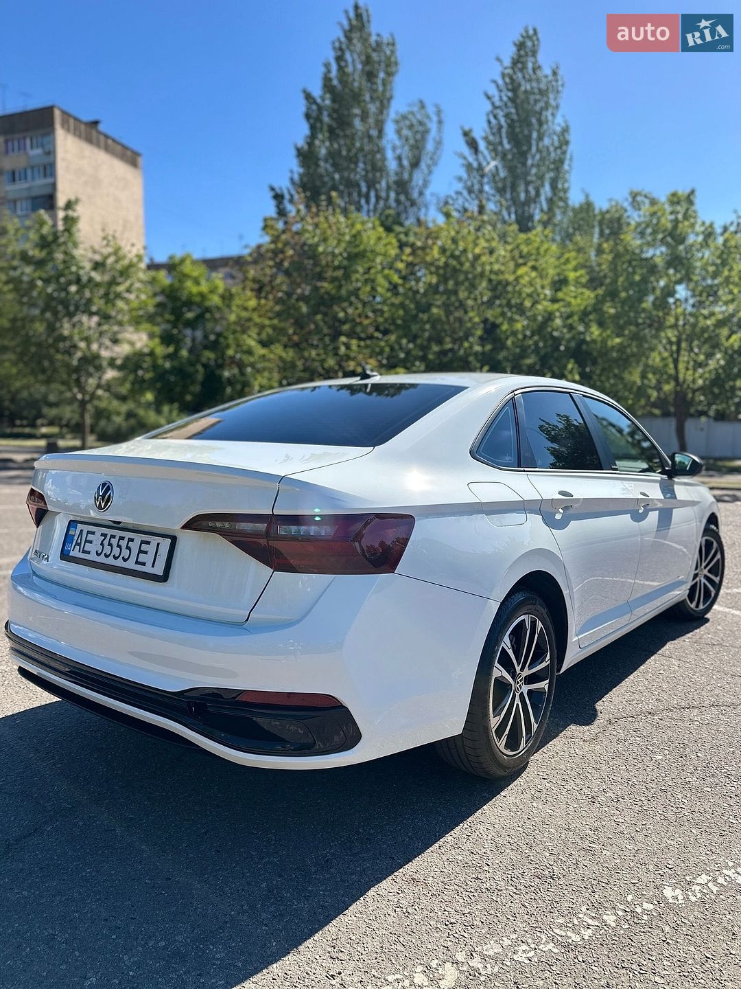 Volkswagen Jetta 2023 VIN 3VWBM7BU0PM055798 фото оголошення 9 з 14