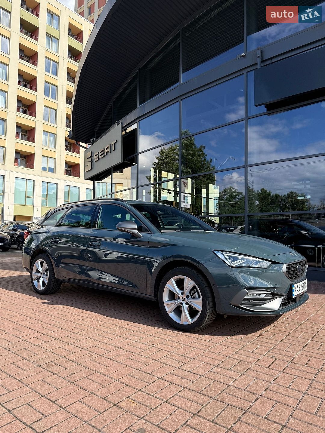 SEAT Leon Sportstourer 2025 VIN VSSZZZKL5SR090817 фото оголошення 4 з 30
