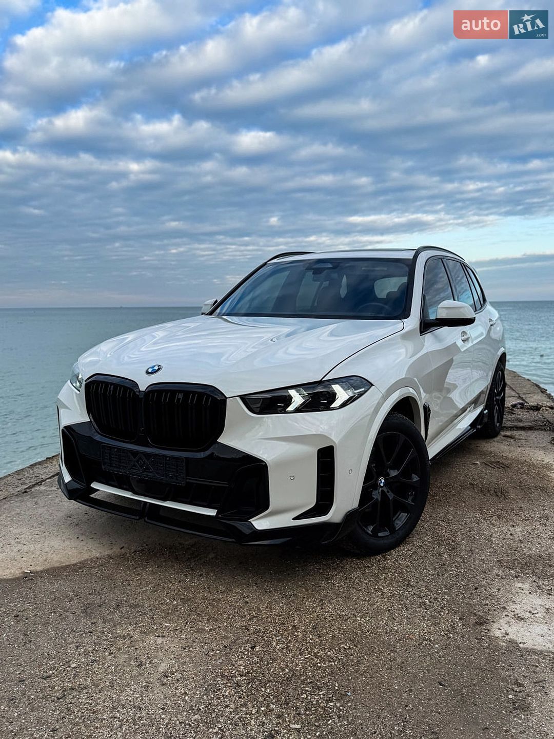 BMW X5 2024 VIN 5UX23EU02S9Y95415 фото оголошення 2 з 31