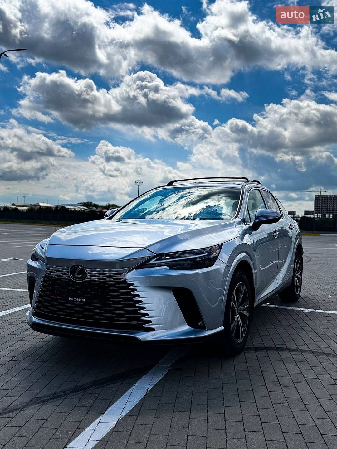 Lexus RX 2024 VIN 2T2BBMCA8RC032188 фото оголошення 5 з 22