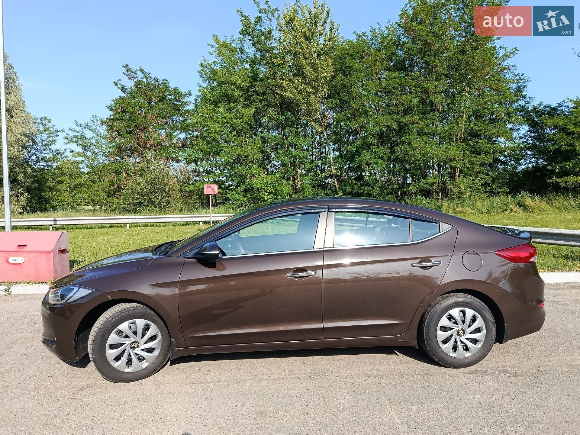 Hyundai Elantra 2018 VIN KMHD841CAJU760881 фото оголошення 2 з 10