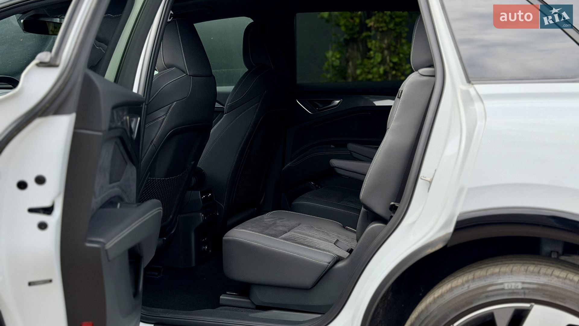 Audi Q5 e-tron 2025 VIN LSV1D5G47R2012045 фото оголошення 24 з 32