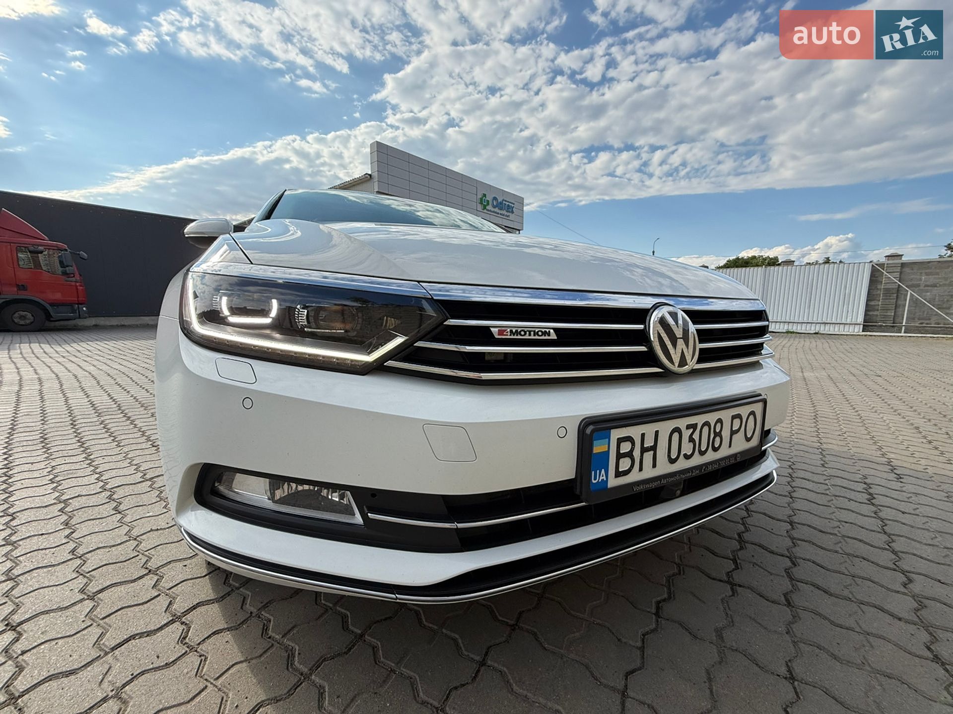 Volkswagen Passat 2018 VIN WVWZZZ3CZJE148194 фото оголошення 40 з 41