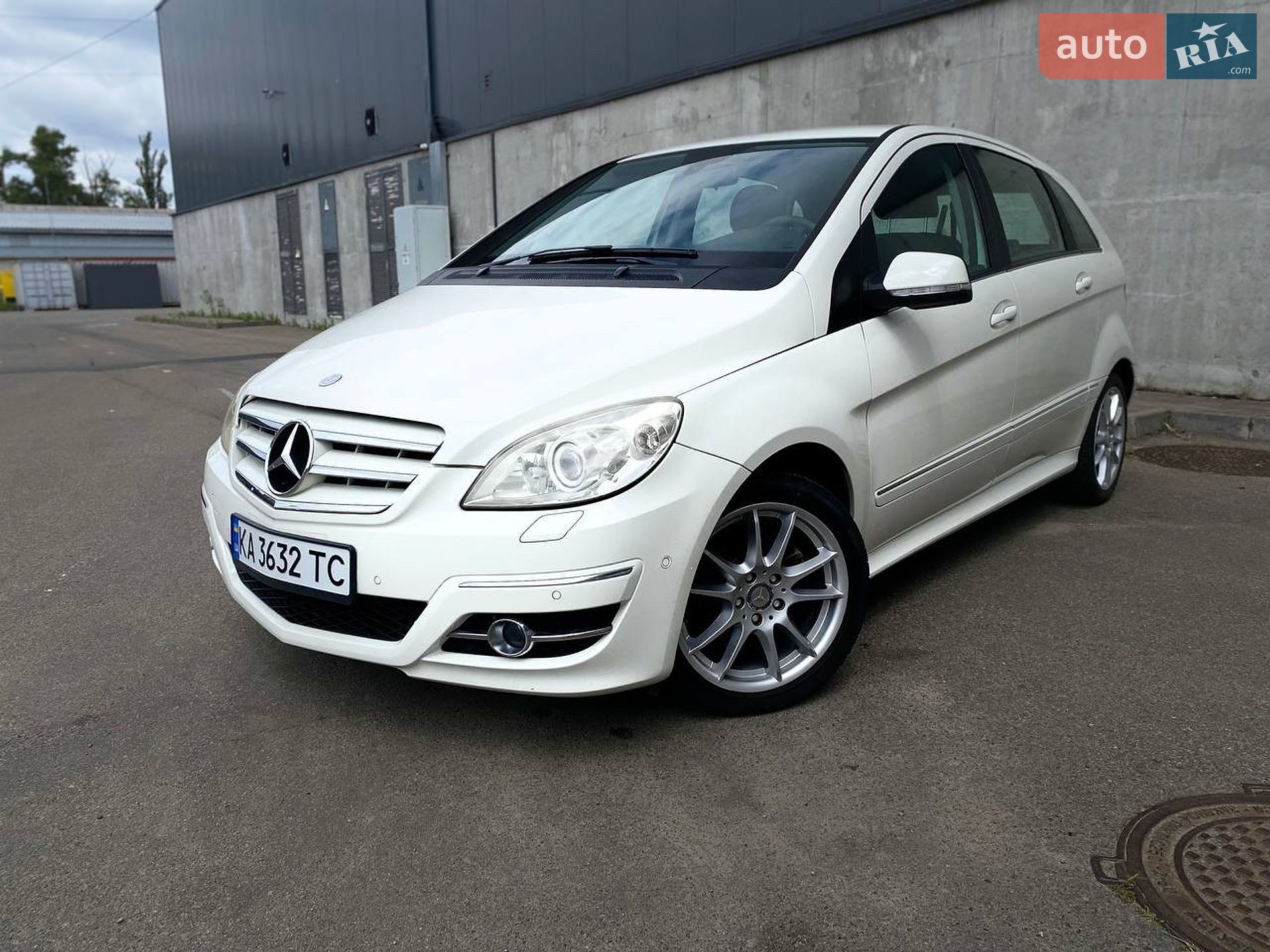 Mercedes-Benz B-Class 2010 VIN WDD2452322J625059 фото оголошення 3 з 34
