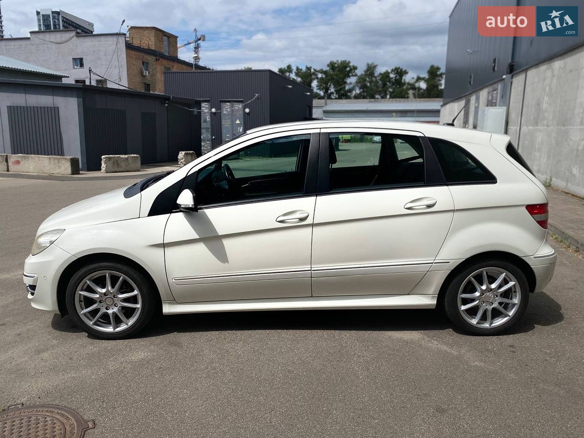 Mercedes-Benz B-Class 2010 VIN WDD2452322J625059 фото оголошення 4 з 34