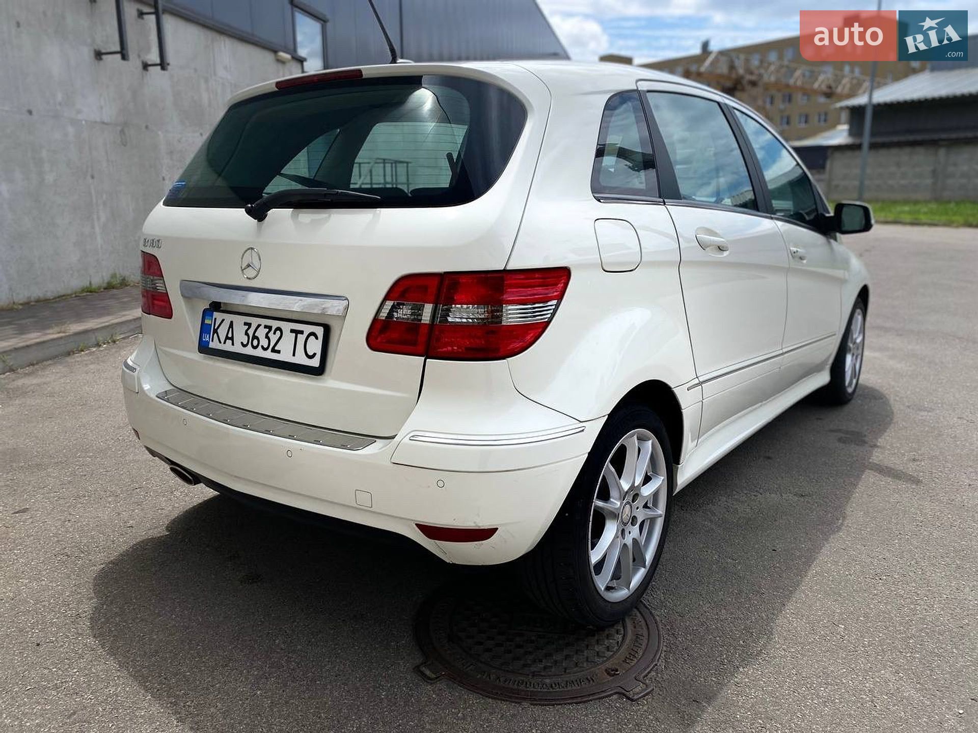 Mercedes-Benz B-Class 2010 VIN WDD2452322J625059 фото оголошення 7 з 34