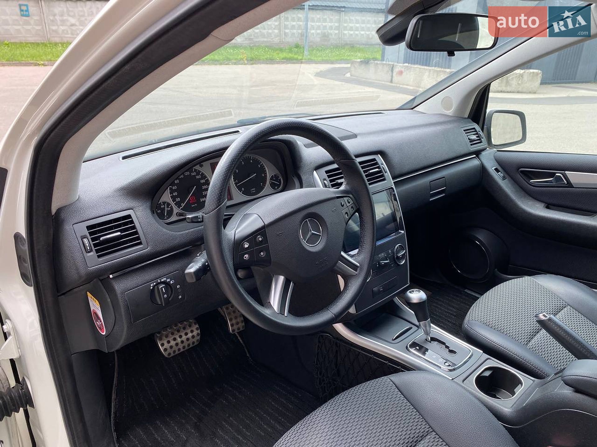 Mercedes-Benz B-Class 2010 VIN WDD2452322J625059 фото оголошення 11 з 34