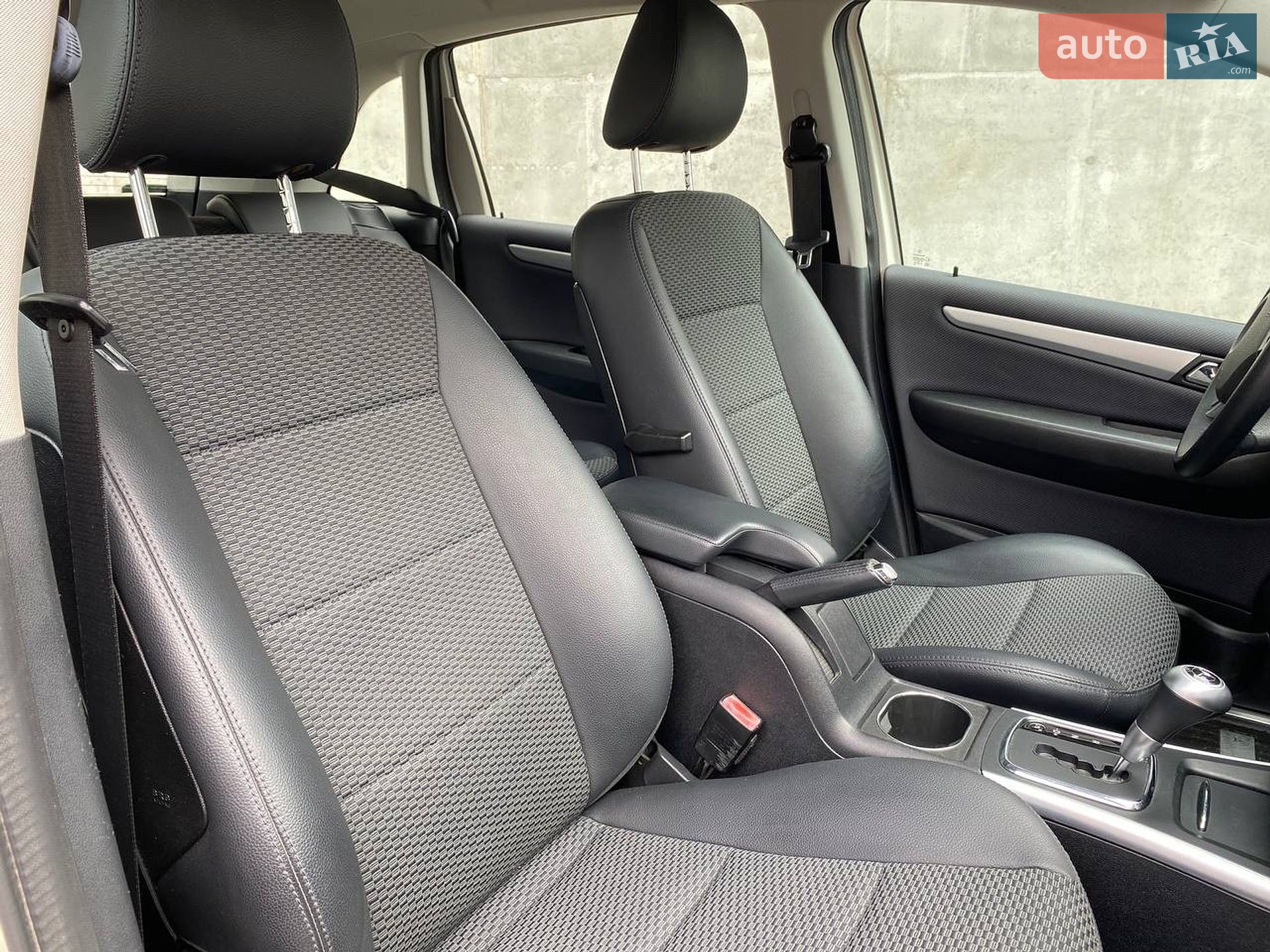 Mercedes-Benz B-Class 2010 VIN WDD2452322J625059 фото оголошення 14 з 34