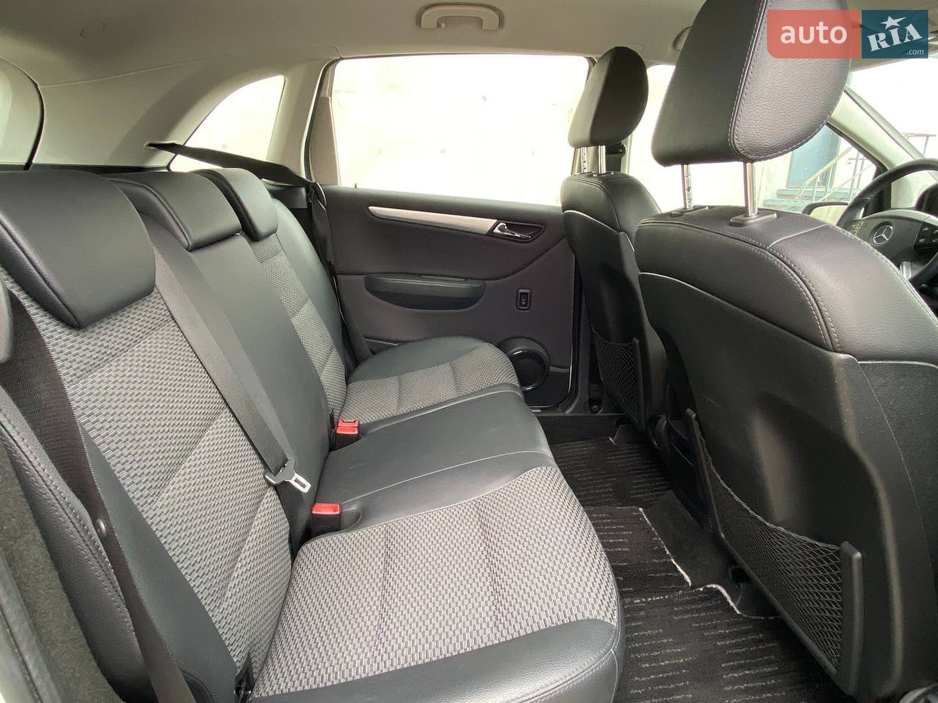 Mercedes-Benz B-Class 2010 VIN WDD2452322J625059 фото оголошення 17 з 34