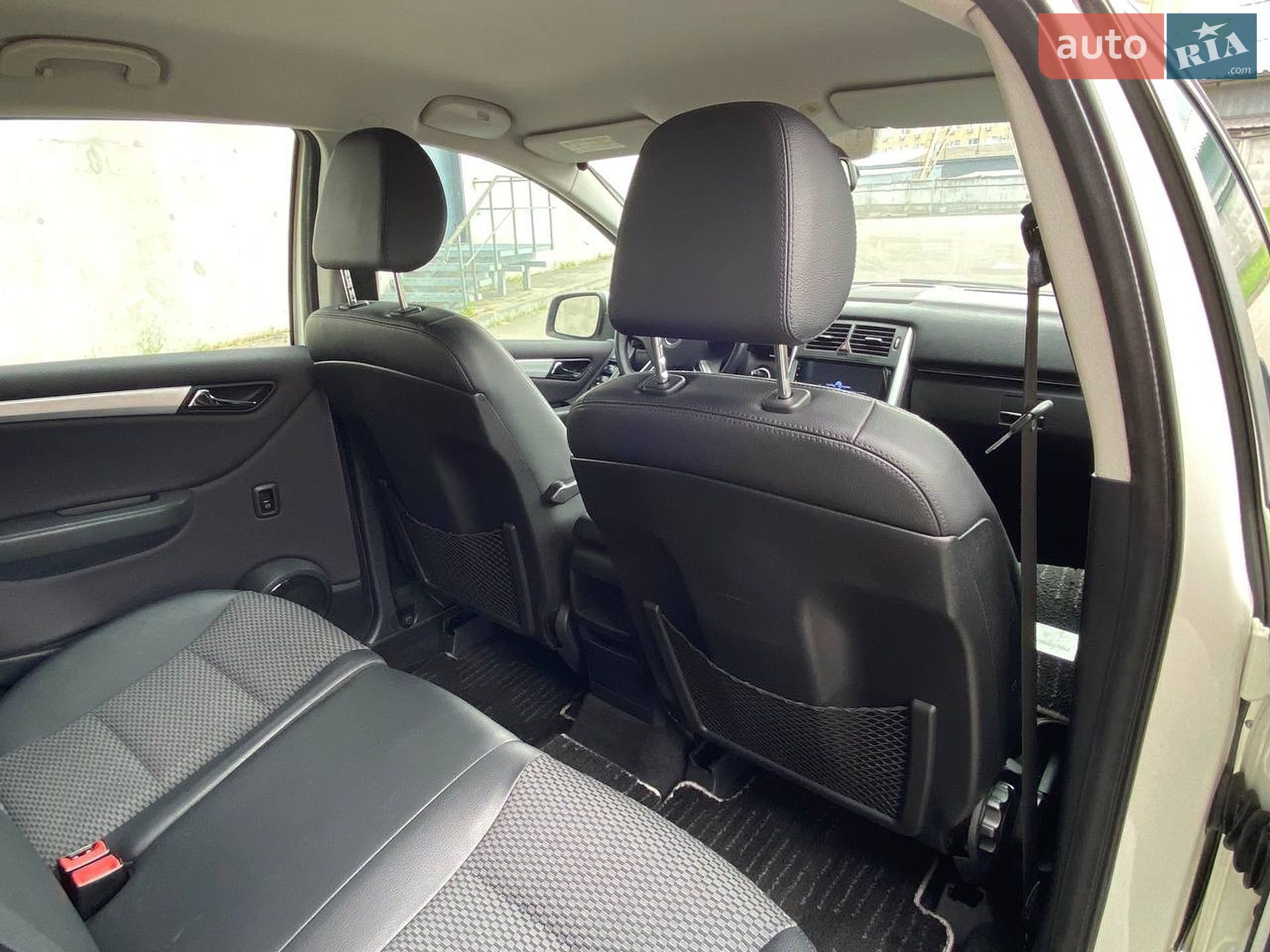 Mercedes-Benz B-Class 2010 VIN WDD2452322J625059 фото оголошення 19 з 34