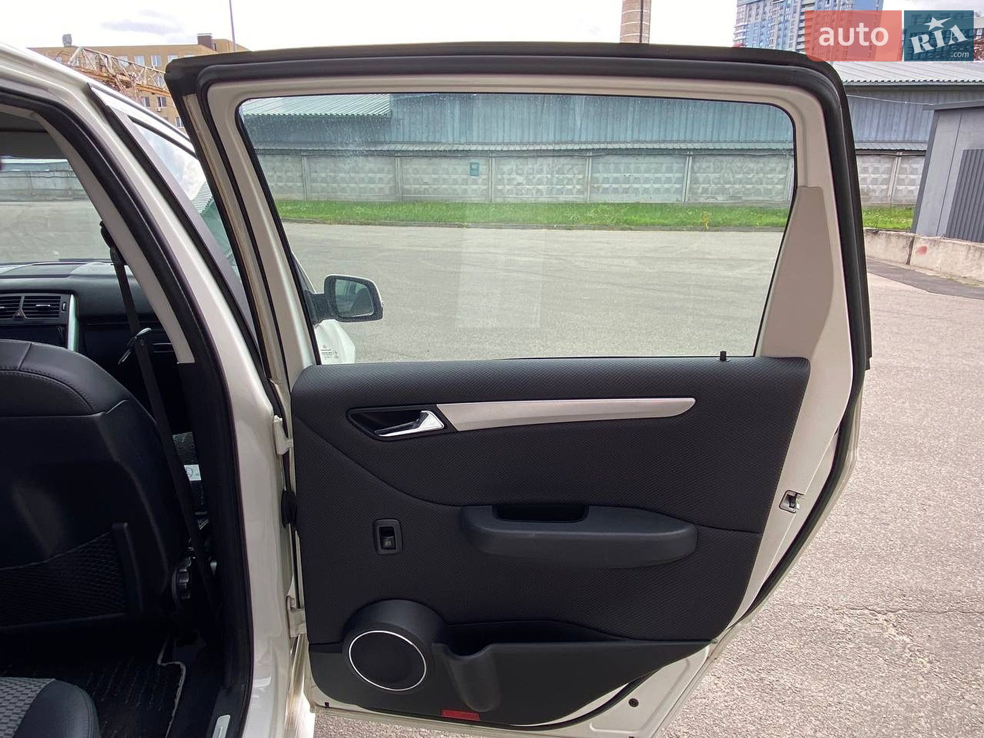 Mercedes-Benz B-Class 2010 VIN WDD2452322J625059 фото оголошення 20 з 34