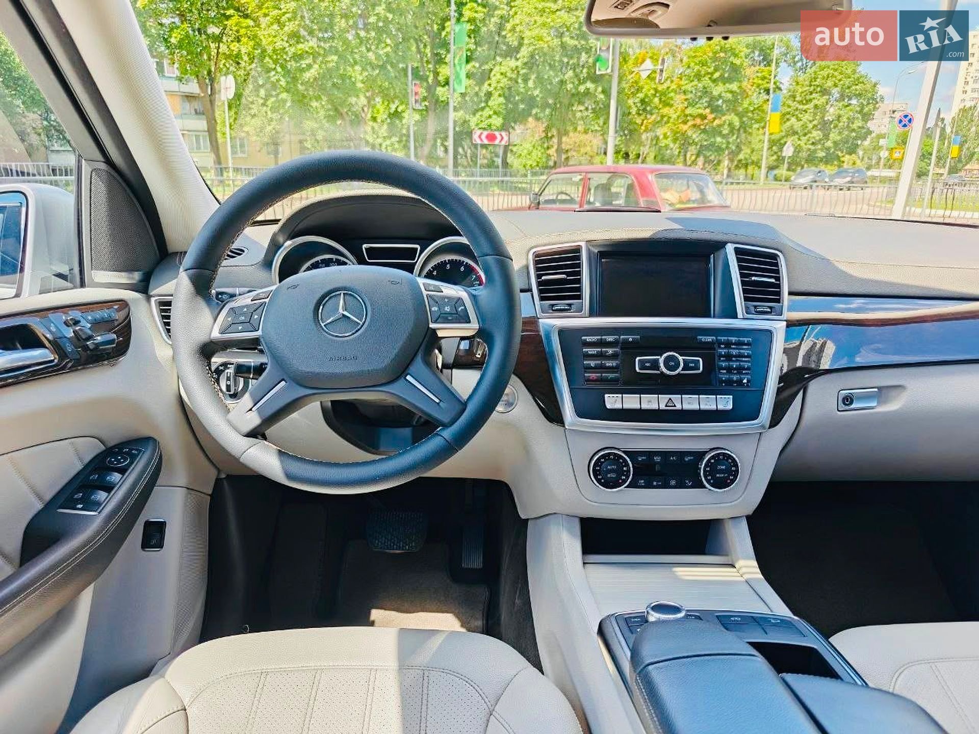 Mercedes-Benz GL-Class 2015 VIN 4JGDF6EE0FA519295 фото оголошення 8 з 18