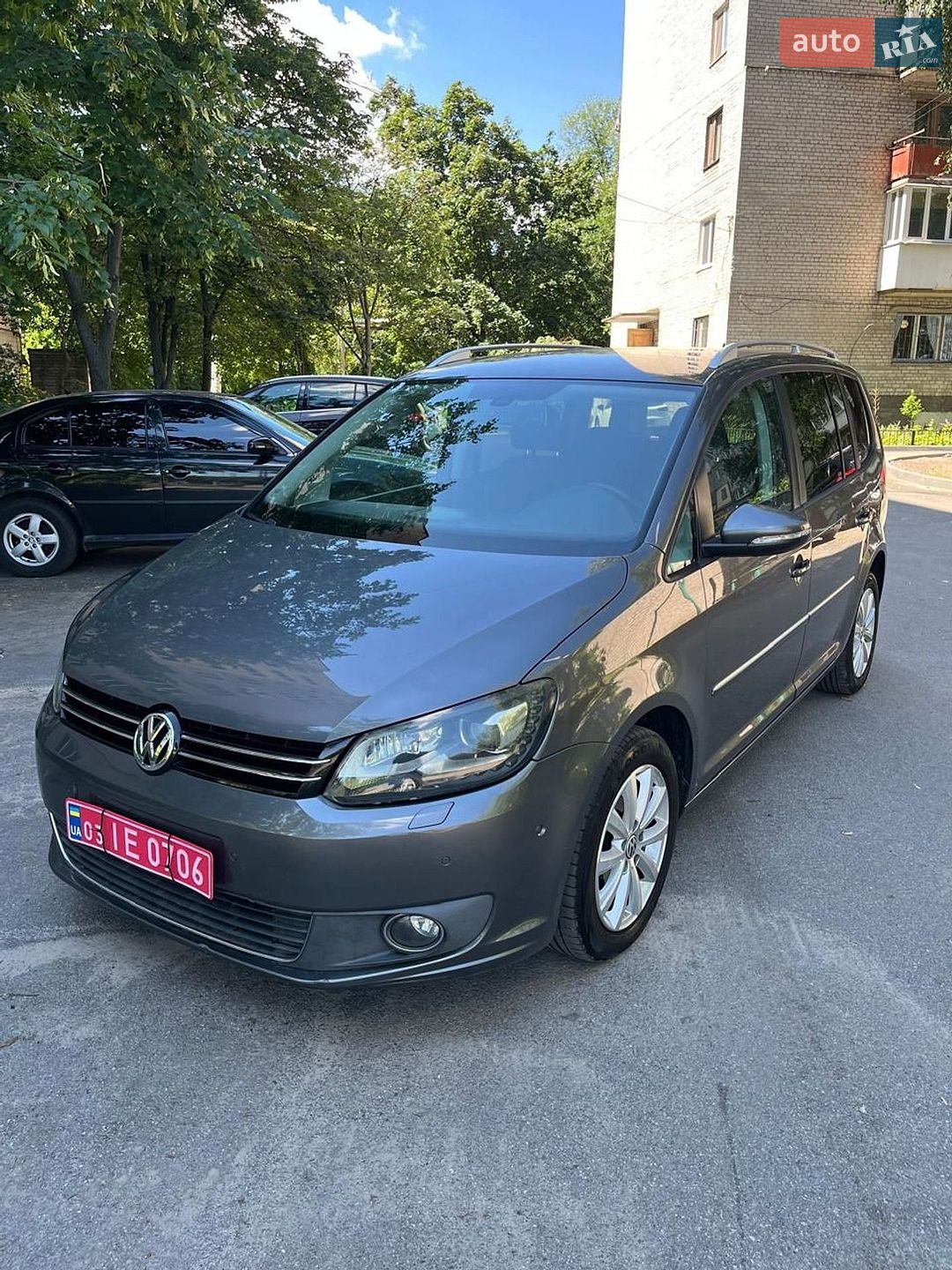 Volkswagen Touran 2010 VIN WVGZZZ1TZBW026838 фото оголошення 12 з 52