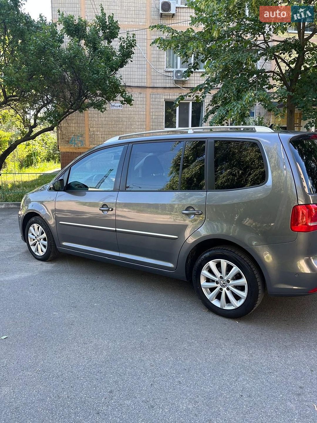Volkswagen Touran 2010 VIN WVGZZZ1TZBW026838 фото оголошення 10 з 52