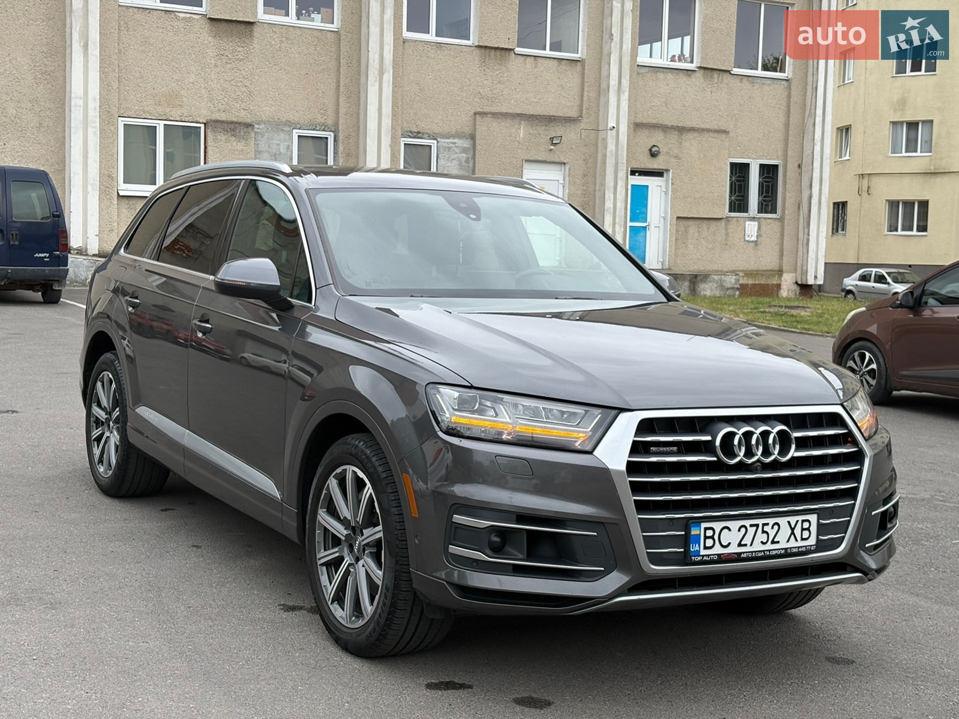 Audi Q7 2018 VIN WA1LAAF78KD000080 фото оголошення 2 з 30