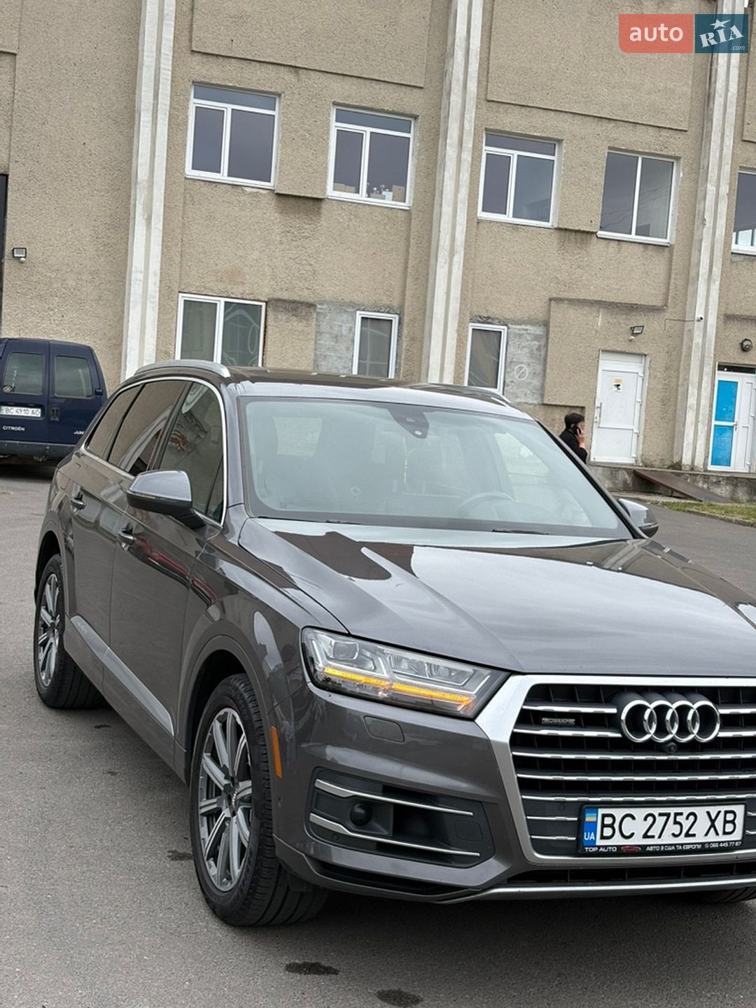 Audi Q7 2018 VIN WA1LAAF78KD000080 фото оголошення 4 з 30