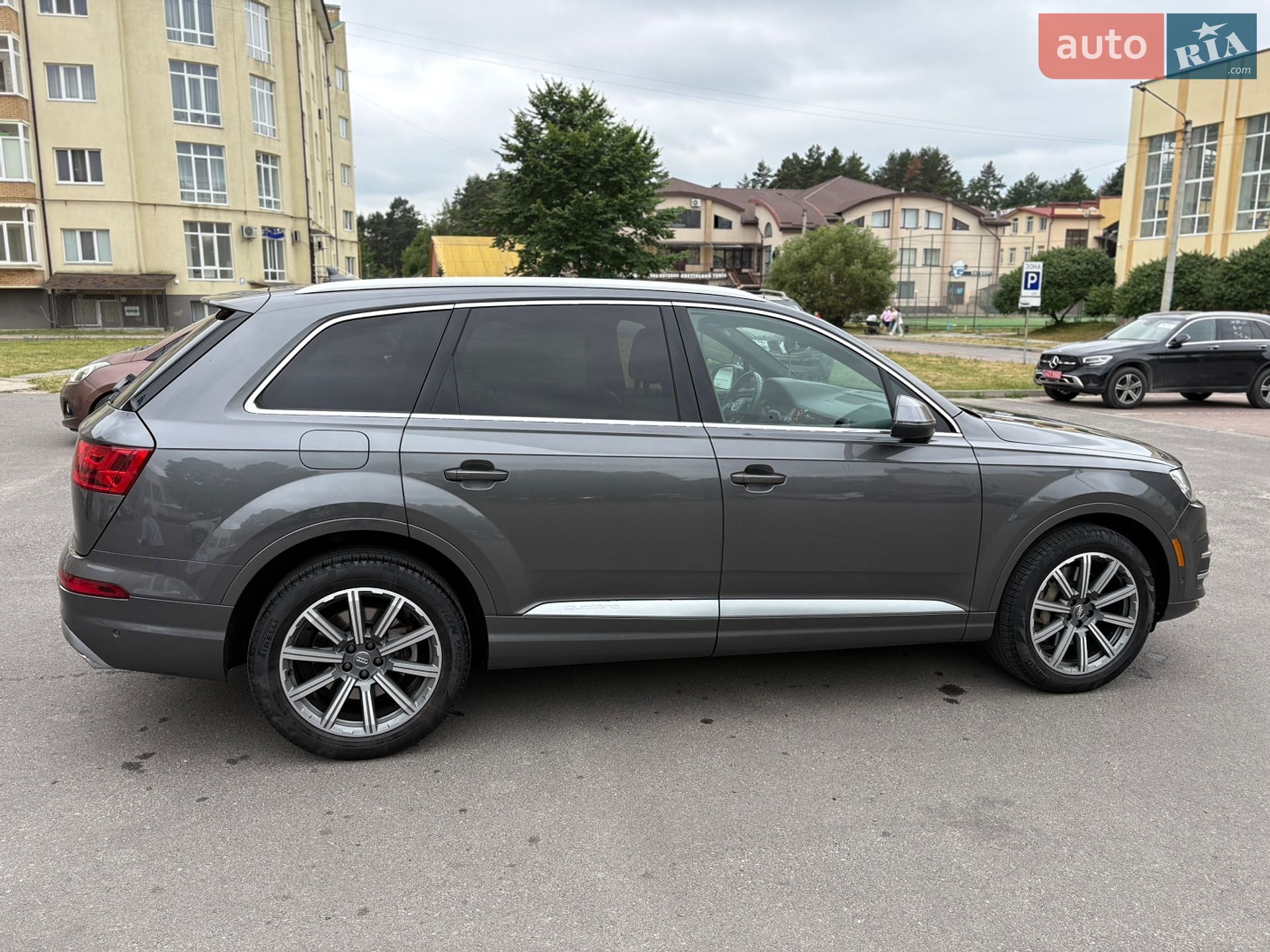 Audi Q7 2018 VIN WA1LAAF78KD000080 фото оголошення 16 з 30