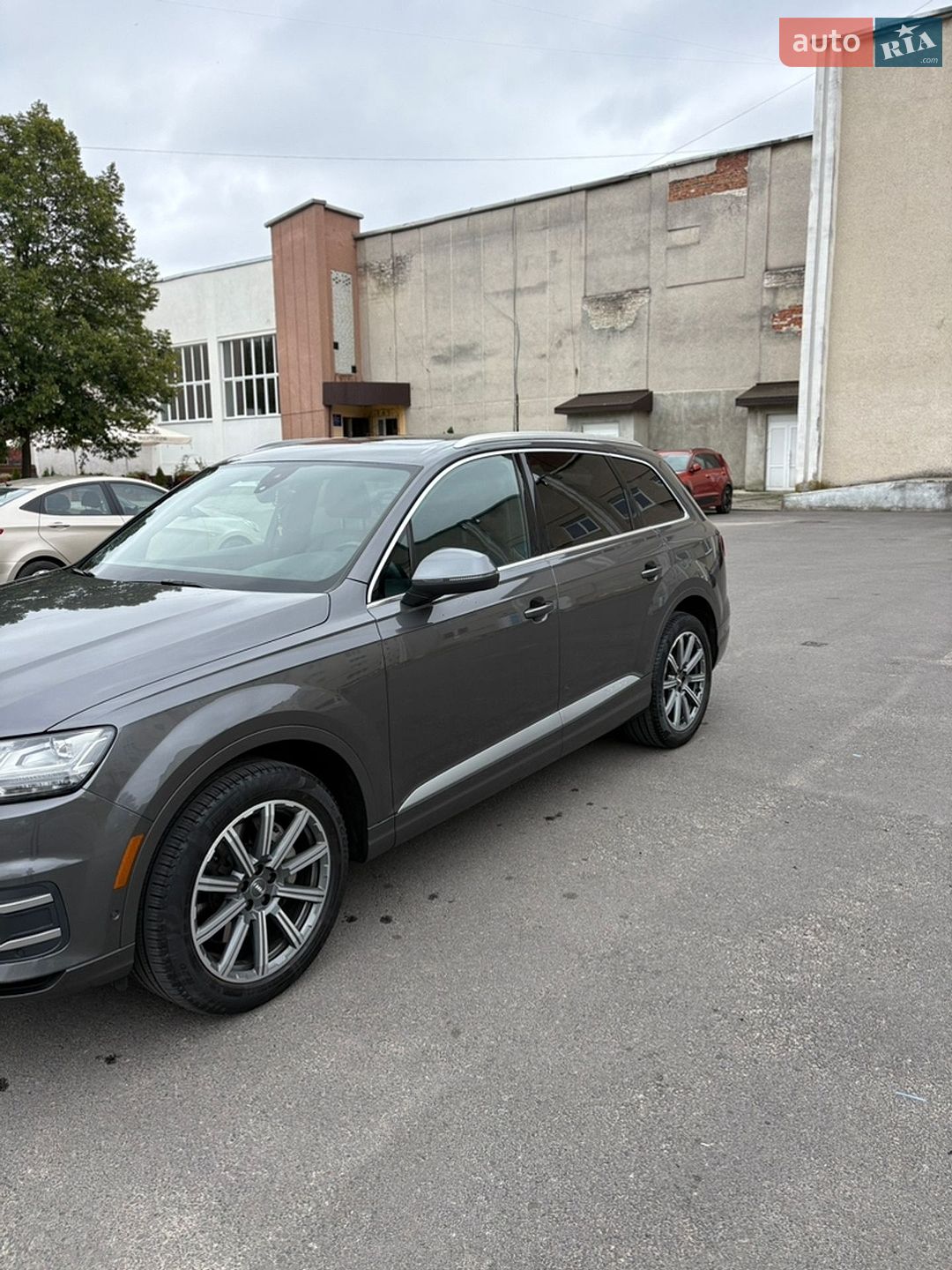 Audi Q7 2018 VIN WA1LAAF78KD000080 фото оголошення 24 з 30