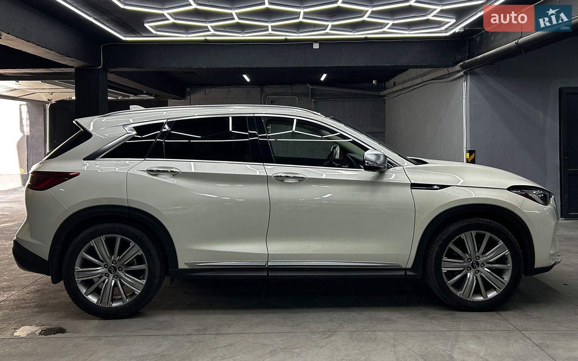 Infiniti QX50 2020 VIN 3PCAJ5CB1MF107187 фото оголошення 10 з 24