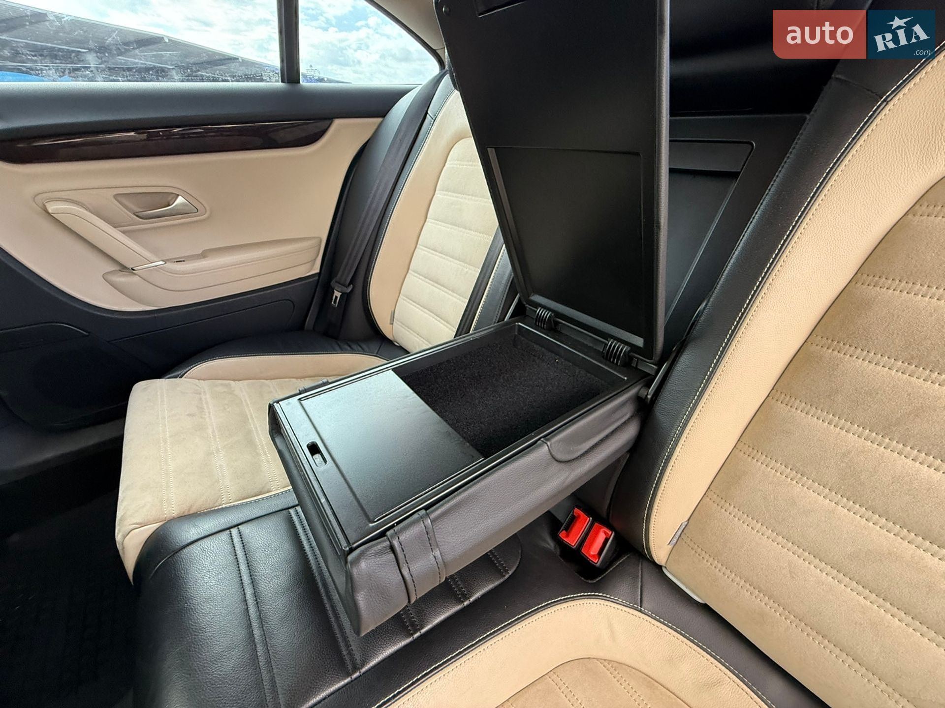 Volkswagen CC / Passat CC 2011 VIN WVWZZZ3CZCE551271 фото оголошення 8 з 20