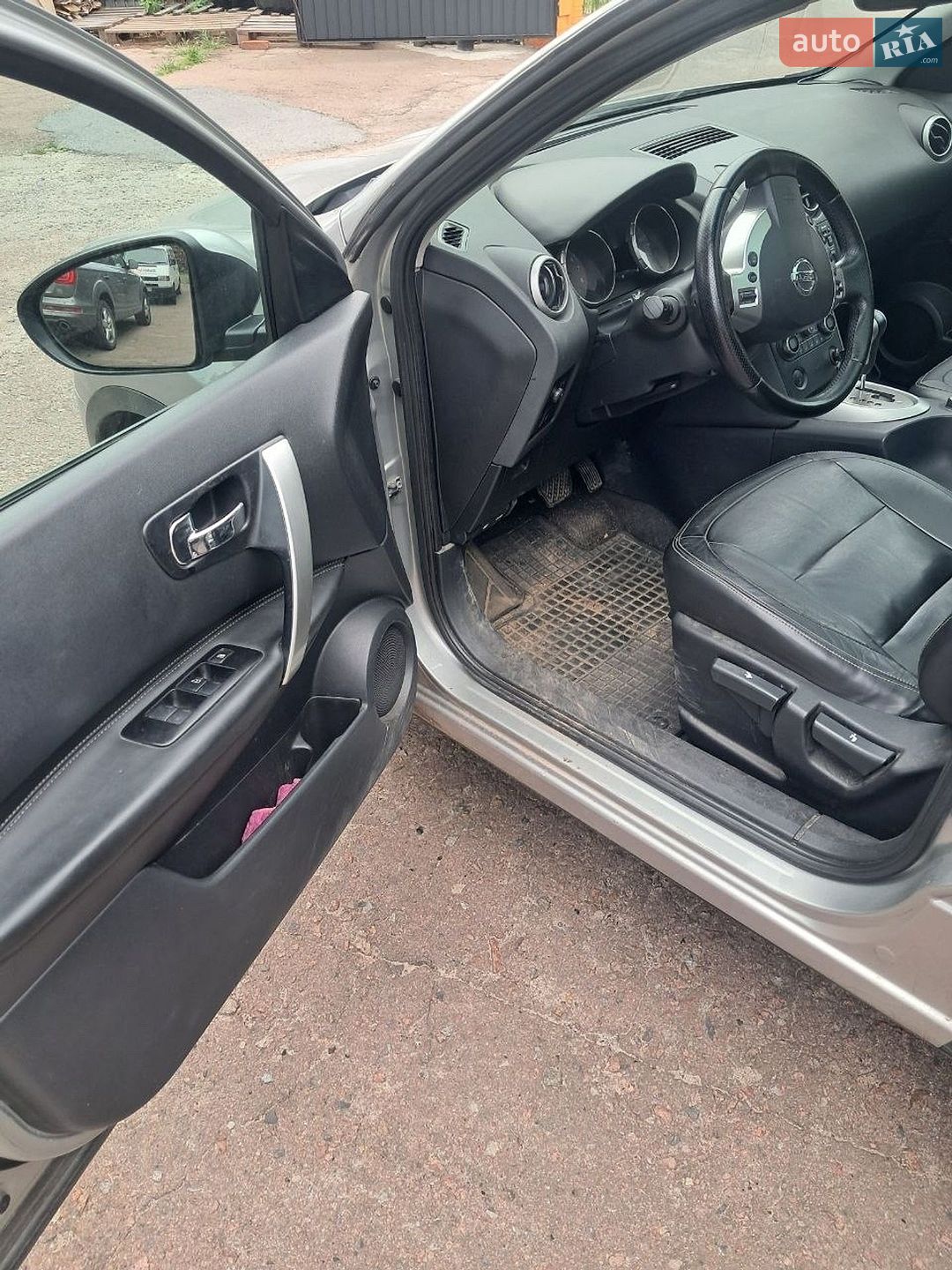 Nissan Qashqai 2009 VIN SJNFBNJ10U1468306 фото оголошення 4 з 17