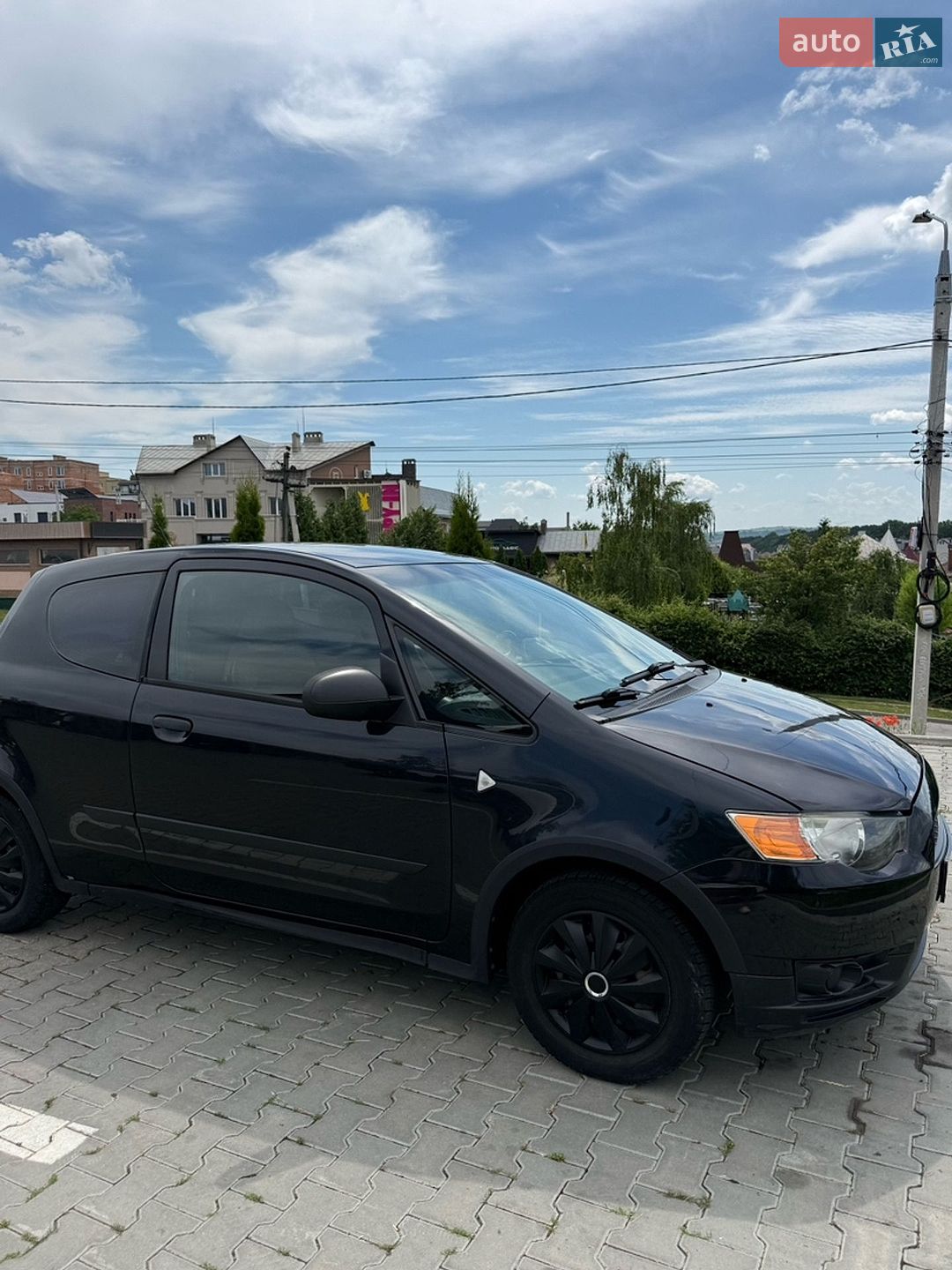 Mitsubishi Colt 2010 VIN XMCMNZ33ABF002074 фото оголошення 2 з 12
