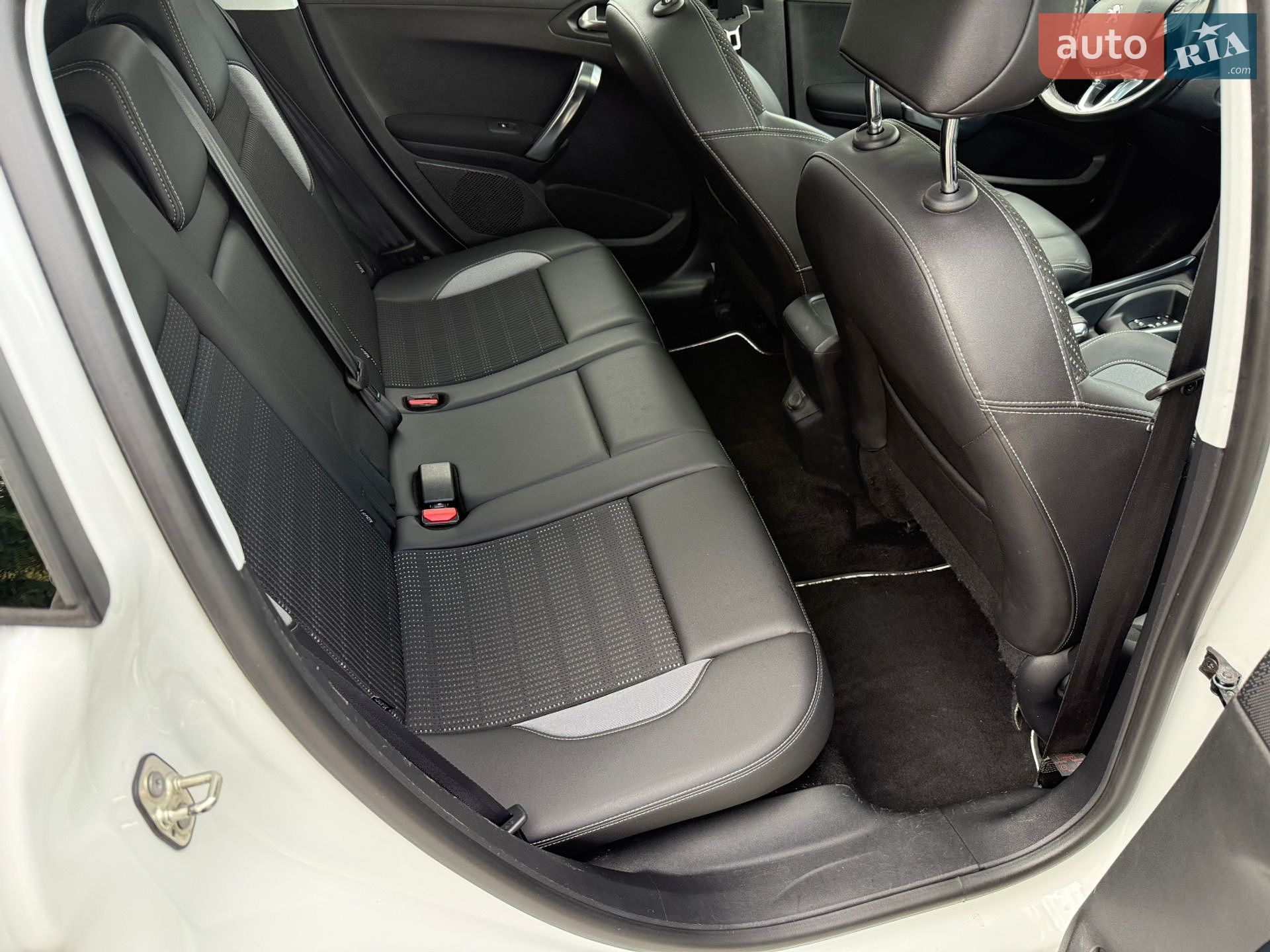 Peugeot 2008 2014 VIN VF3CU5FS9EY011545 фото оголошення 6 з 15