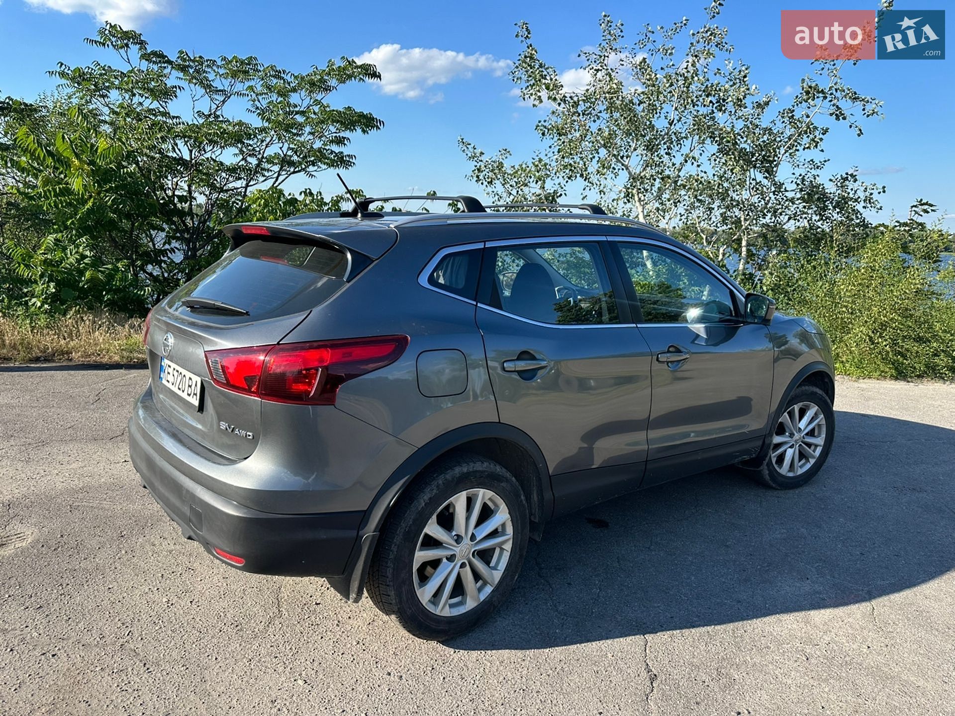 Nissan Rogue Sport 2018 VIN JN1BJ1CR1JW283967 фото оголошення 4 з 16