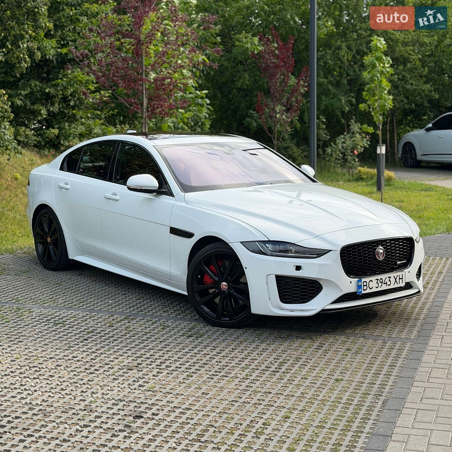 Jaguar XE 2020 VIN SAJAT4GXXLCP63752 фото оголошення 3 з 36